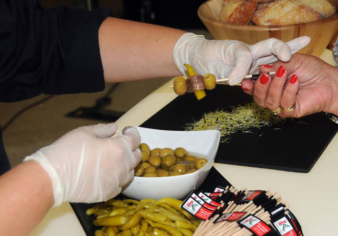 Presentación de Euskadi Gastronómika en el Museo del Traje de Madrid
