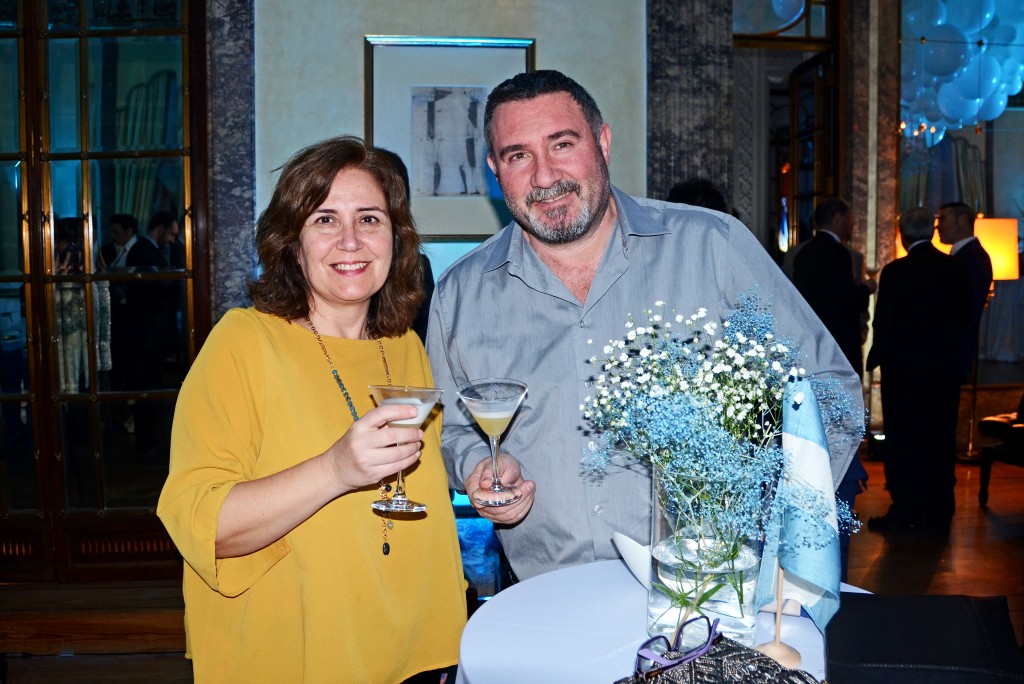 Un brindis en la Embajada Argentina